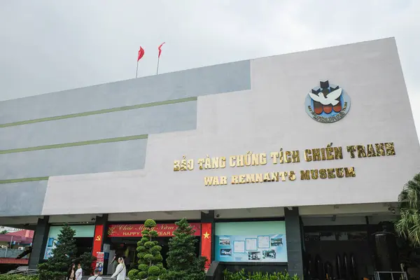 stock image Ho Chi Minh City, Vietnam - 2 Feb, 2024: Entrance to the Vietnam War Remnants Museum in Ho Chi Minh City