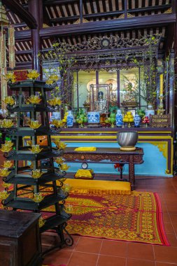 Hue, Vietnam - 6 Şubat 2024: Budist Thien Mu Pagoda, Hue