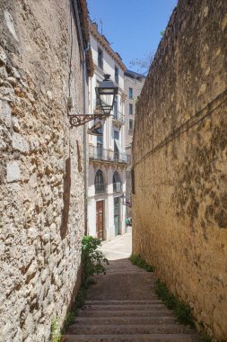 Girona, İspanya - 23 Temmuz 2024: Old Town Girona, Katalonya 'daki Yahudi Mahallesi