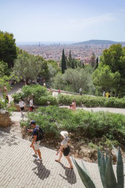 Barselona, İspanya - 28 Temmuz 2024: Katalan mimar Antoni Gaudi, İspanya