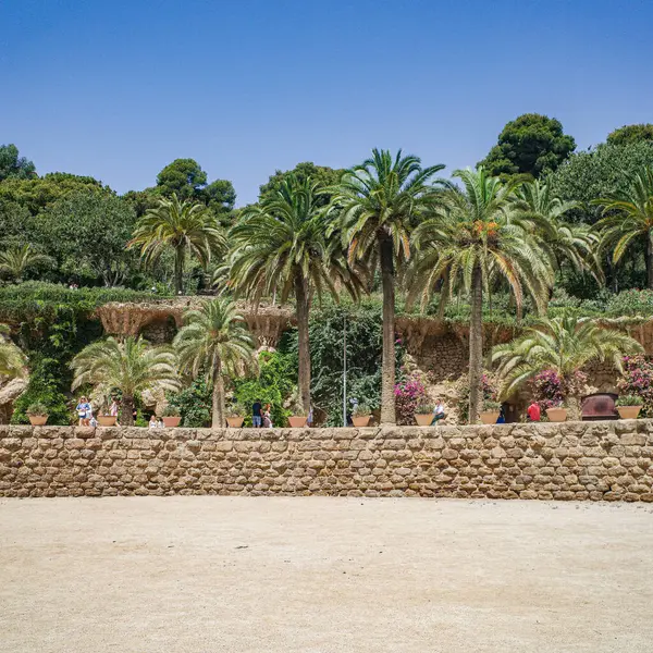 Barselona, İspanya - 28 Temmuz 2024: Katalan mimar Antoni Gaudi, İspanya