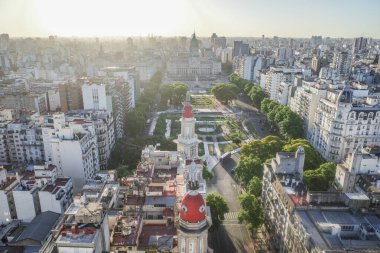 Buenos Aires, Arjantin - 22 Kasım 2024: Plaza Congreso 'nun ve Palacio Barolo' dan Buenos Aires 'in hava manzarası