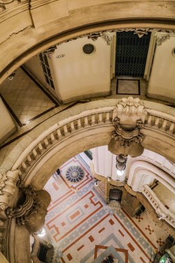 Buenos Aires, Arjantin - 22 Kasım 2024: Palacio Barolo binasının Atrium salonları, Buenos Aires