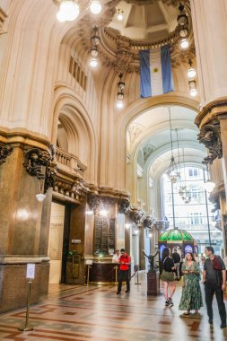 Buenos Aires, Arjantin - 22 Kasım 2024: Palacio Barolo binasının Atrium salonları, Buenos Aires