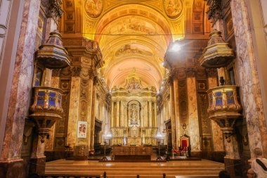Buenos Aires, Arjantin - 22 Kasım 2024: Katedral Metropolitana de Buenos Aires, Buenos Aires Metropolitan Katedrali, Arjantin