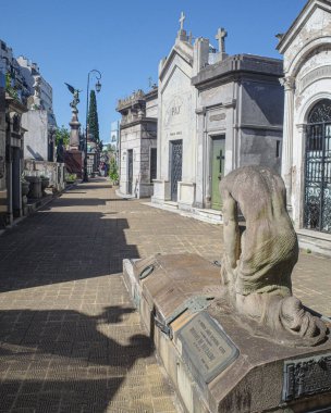 Buenos Aires, Arjantin - 18 Kasım 2024: Recoleta Mezarlığı, Arjantin 'deki en önemli ve ünlü mezarlık