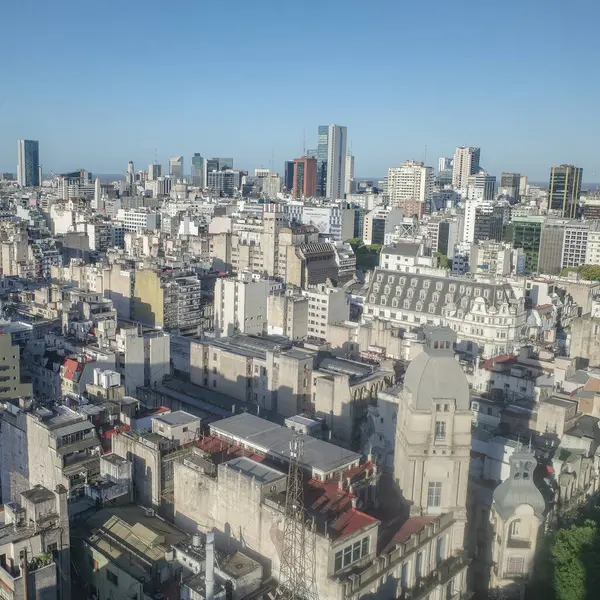 Buenos Aires, Arjantin - 22 Kasım 2024: Plaza Congreso 'nun ve Palacio Barolo' dan Buenos Aires 'in hava manzarası