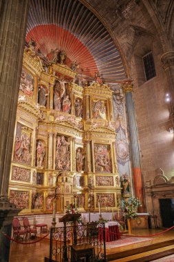 Laguardia, İspanya - 28 Aralık 2024: Santa Maria de los Reyes Kilisesi, Laguardia, Rioja Alavesa, Alava, Bask Ülkesi