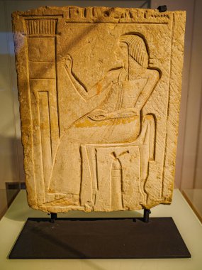 Barselona, İspanya - 1 Şubat 2025: Mısır 'ın Barselona Müzesi' nde sergilenen sergiler