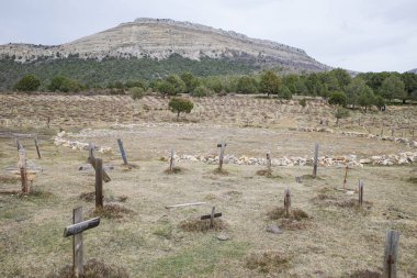 Burgos, İspanya - 3 Mart 2025: Sad Hill Mezarlığı, batı filmi 