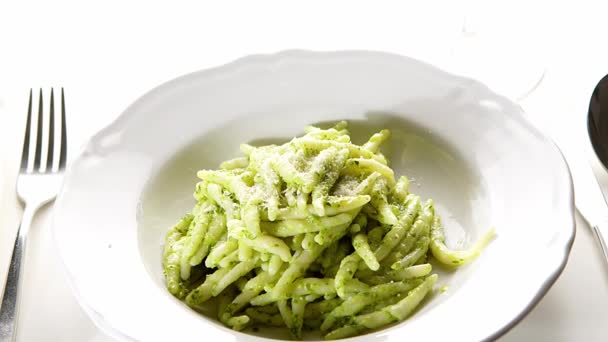 Trofie Pasta Casera Fresca Pesto Comida Gourmet Italiana Típica Liguria — Vídeos de Stock