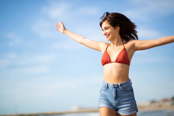 Portrait Attractive Young Woman Running Beach Hands Outstretched Summer Day — Stock Photo, Image