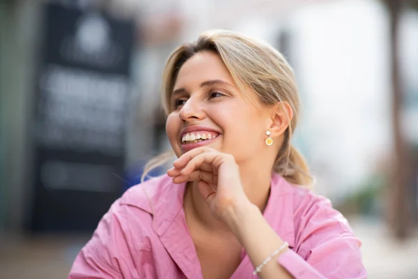 Close Portrait Cheerful Latin Woman Sitting City Hand Chin Looking — Stock Photo, Image