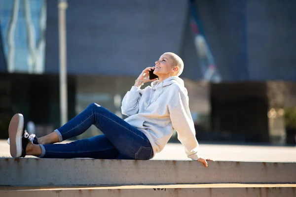 Portrait Woman Talking Cellphone — Stok Foto