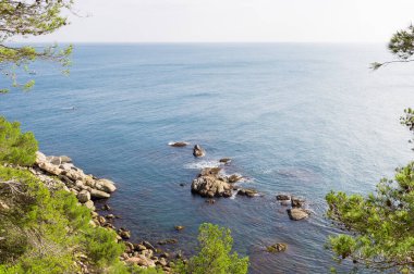 Girona 'daki (İspanya) Sahil Cesareti (Costa Brava) manzaraları ve ayrıntıları)