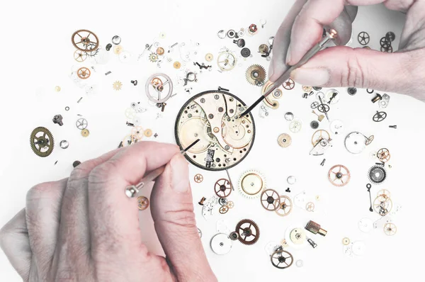 タイムレス プレシジョン 時計職人の技 — ストック写真
