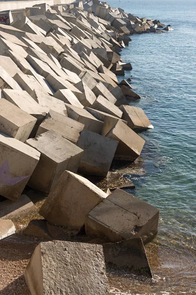 Kıyı Şeridinin Koruyucuları Bir Dalgakıranın Gücü Güzelliğini Yakalamak — Stok fotoğraf