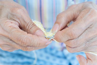 Sağlık Çalışması: Yaşlılara İş Sağlığının İyileştirme Gücü