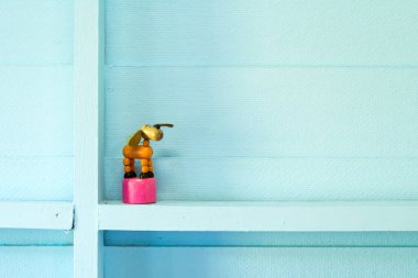 Eski ahşap zemin, oda duvarı