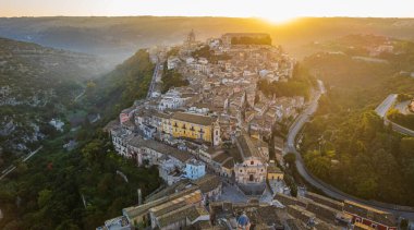 Ragusa İbla 'nın Şafak, Sicilya, İtalya, Avrupa, Dünya Mirası Bölgesi Hava Görüntüsü