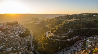 Ragusa İbla 'nın Şafak, Sicilya, İtalya, Avrupa, Dünya Mirası Bölgesi Hava Görüntüsü