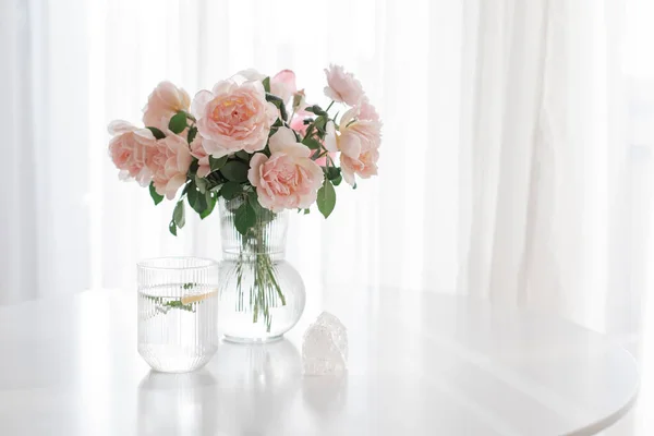 Elegant Bouquet Fresh Roses — Stock Photo, Image