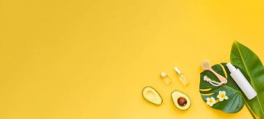 Avokado ile kuru cilt temizleme.