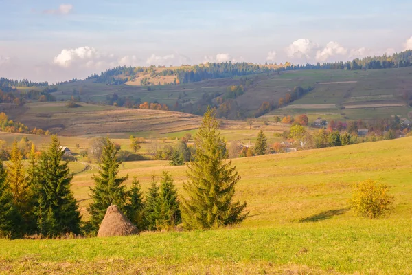 Mountainous Countryside Landscape Autumn Rural Fields Pastures Forested Hills Dappled — Fotografia de Stock