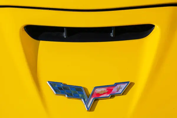 Uzhgorod Ukraine Oct 2021 Logo Chevrolet Corvette Minable Sur Une — Photo