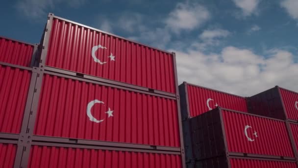 Контейнерном Терминале Расположены Контейнеры Турецким Флагом Концепция Импортно Экспортного Бизнеса — стоковое видео