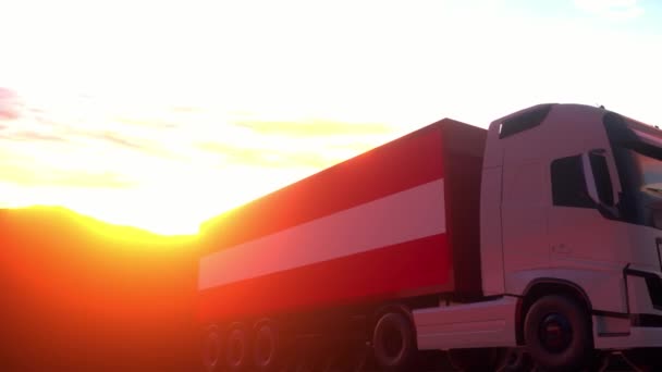 Ciężarówki Towarowe Flagą Austrii Ciężarówki Austrii Załadunku Lub Rozładunku Doku — Wideo stockowe