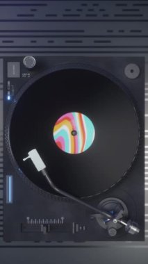 DJ plakçalar müzikle birlikte disk çalıyor. Analog döner tablosu, döngü arkaplanı.
