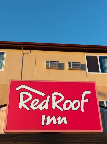 Cameron Usa November 2022 Red Roof Inn Exterior Sign Trademark — Stock Photo, Image