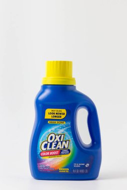STILLwater, MN, ABD - 7 Kasım 2022 OxiClean Detergent ve ticari marka logosu.