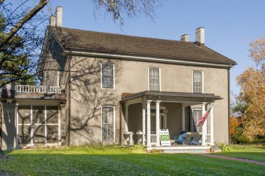 AMES, IA, ABD - 1 Kasım 2022: Iowa Devlet Üniversitesi kampüsündeki Çiftlik Evi Müzesi.