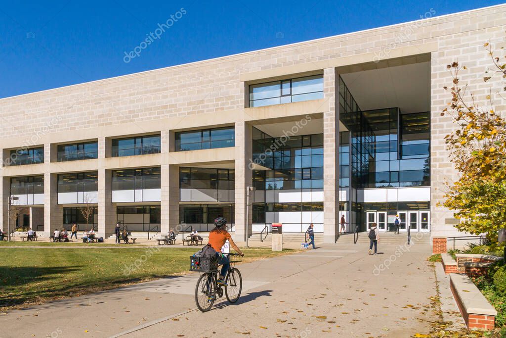 AMES, IA, USA - NOVEMBER 1, 2022: Unidentified individuals at Parks Library on the campus of Iowa State University.