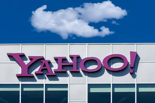 Burbank Eua Setembro 2015 Yahoo Edifício Corporativo Exterior Logotipo Marca — Fotografia de Stock