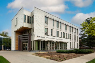 St. Paul, MN, ABD - 6 Mayıs 2023: Macalester Üniversitesi 'nde Kofi Annan Küresel Vatandaşlık Enstitüsü.