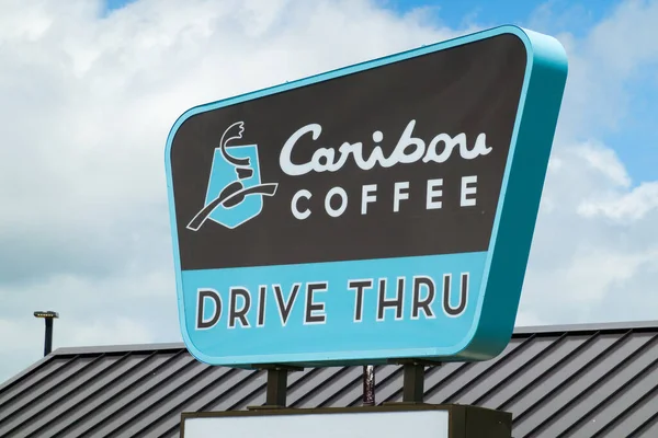 Worthington Usa Juni 2023 Außenschild Und Markenlogo Von Caribou Coffee — Stockfoto