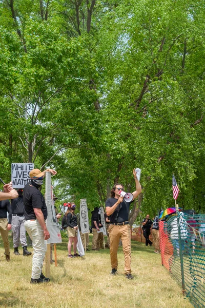 Hudson Usa June 2023 Unidentified Masked Lgbtq Protestors Festival Attendees — Stock Photo, Image