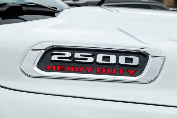 Hudson Usa April 2023 Dodge 2500 Heavy Duty Close 상표권 — 스톡 사진