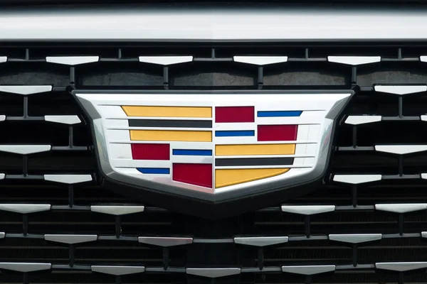 Stillwater Usa Heinäkuu 2023 Cadillacin Automerkin Lähikuva Logo — kuvapankkivalokuva