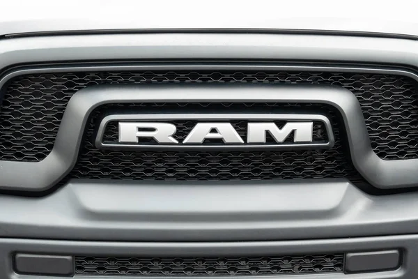 Stillwater Estados Unidos Julio 2023 Dodge Ram Emblema Primer Plano — Foto de Stock