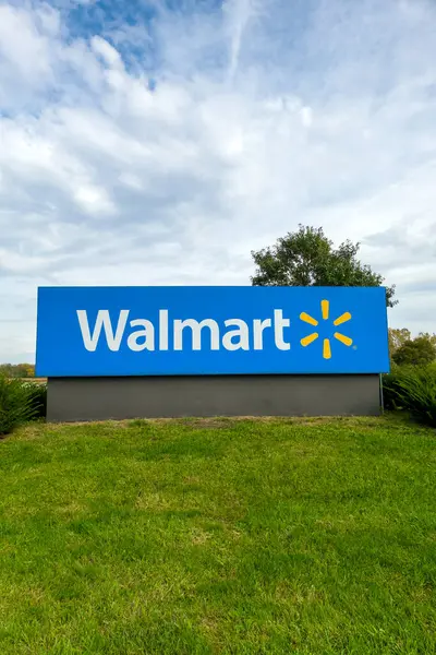 Springfield Сша October 2023 Walmart Роздрібний Магазин Зовнішній Вхід Логотип — стокове фото