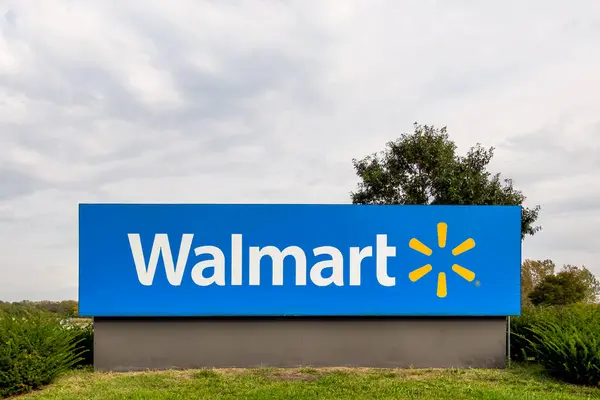 Springfield Сша October 2023 Walmart Роздрібний Магазин Зовнішній Вхід Логотип — стокове фото