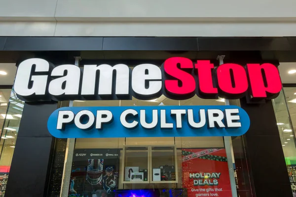 Bloomington Сша December 2023 Gamestop Pop Culture Роздрібний Магазин Торговому Стокове Зображення