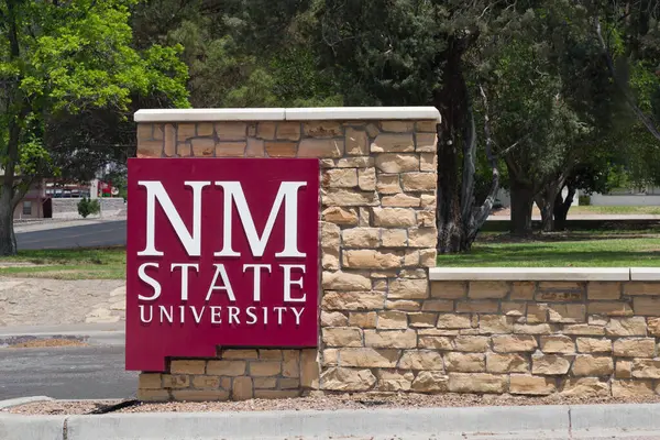 stock image LAS CRUCES, NM, USA - MAY 16, 2024: Entrance sign at New Mexico State University.