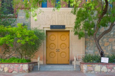 EL PASO, TX, ABD - 17 Mayıs 2024: Texas El Paso Üniversitesi Yüzüncü Müzesi.