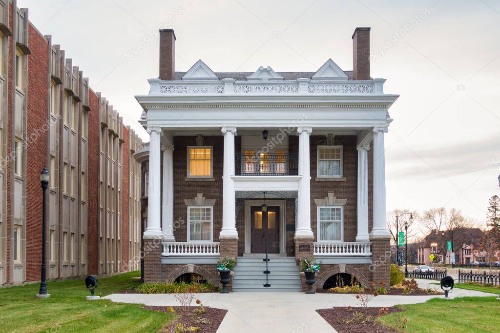 GRAND FORKS, ND, USA, NOVEMBER 18, 2024: Original President's Mansion and Gershman Graduate Center at the University of North Dakota.