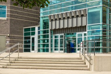 ALLENDALE, MI, ABD, 20 EYLÜL 2024: Grand Valley Eyalet Üniversitesi Kampüsü Kirkhof Merkezi.